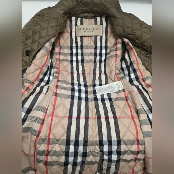 Burberry Quilted Double-Breasted Olive Trench Coat - Picture 7 of 8